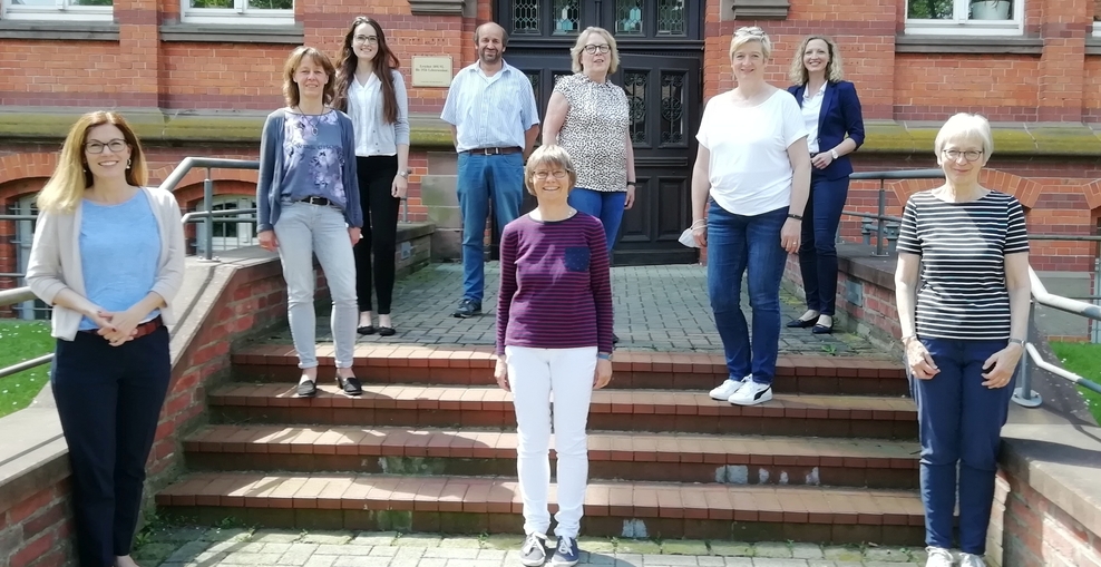 Gruppenfoto mit Kolleg*innen aus dem Dezernat 1