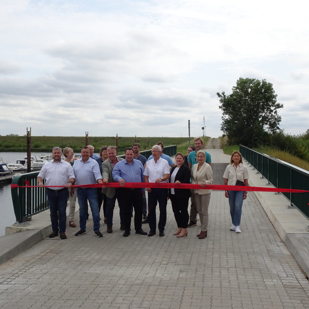 Einwehung der Aland Brücke