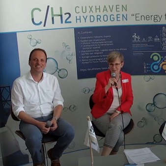 Monika Scherf mit drei Experten beim Wasserstoff-Talk